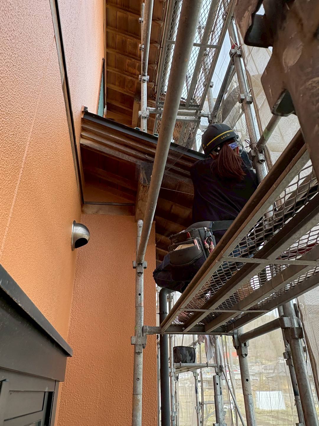 2026/03/18 飯田市にてコウモリ対応その２！中々の難儀な施工箇所！