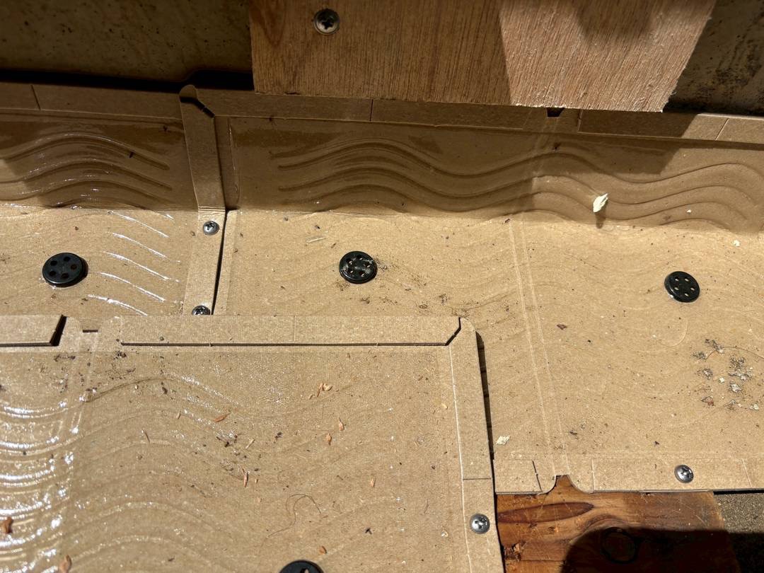 2026/04/06 地元にてムカデ定期メンテナンス！昨年のムカデ出没数Ｏ匹！